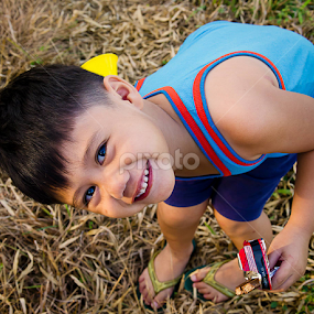 by Ricardo Sales - Babies & Children Children Candids