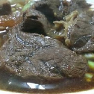 小陳牛肉麵