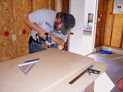  Workbench - by Derek Lyons @ LumberJocks.com ~ woodworking community