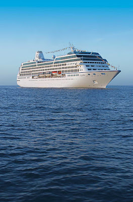 Oceania Regatta boasts luxury staterooms, top-class fitness and spa facilities, eight lounges and bars, a casino and four restaurants for you to enjoy throughout your cruise.