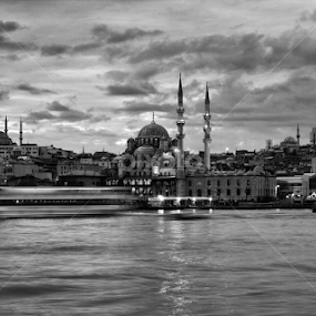 The new mosq. by Mustafa Çetinkaya - Buildings & Architecture Public & Historical