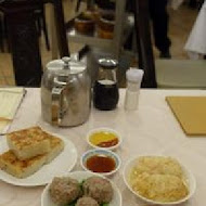 【兄弟大飯店】梅花廳 粵菜飲茶