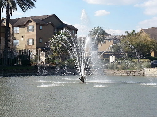 Shadow Lake Fountain