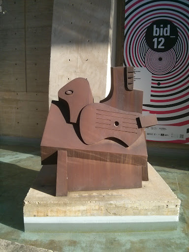 Escultura Pablo Serrano
