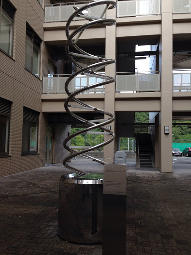 Monument of Floressence DNA