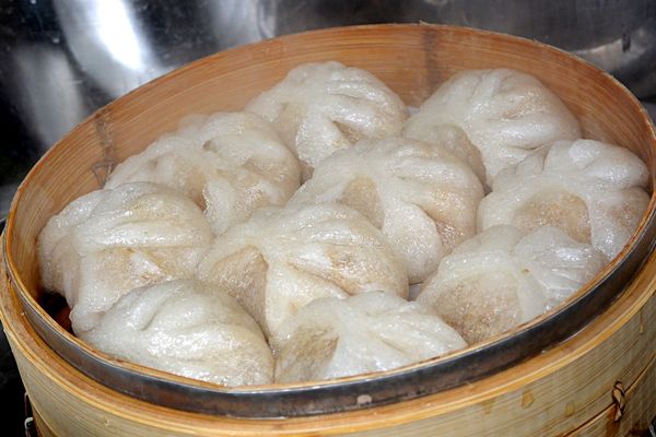 無名水晶餃.包子~隱身在巷弄的不起眼小店.傳承百年老店的好滋味