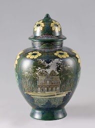 Vaas met deksel met het huis Ter Horst