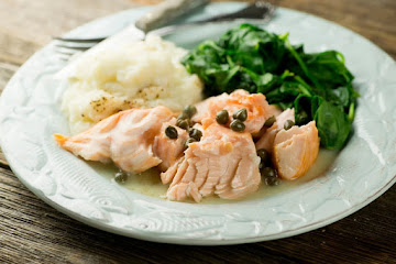 Salmon in Buttered White Wine Sauce