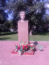 Памятник Хлобыстову 