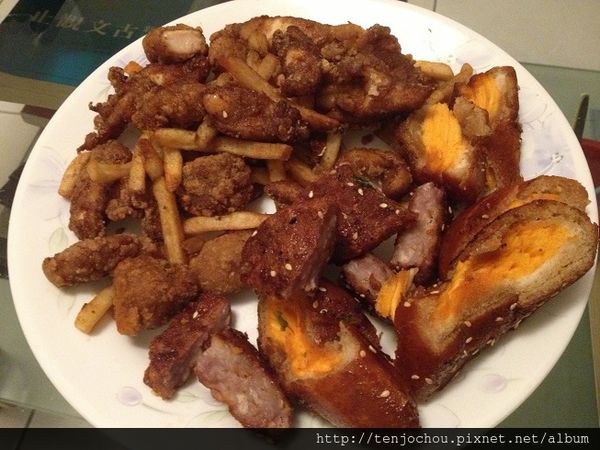 興安街遼寧夜市-包好吃碳烤