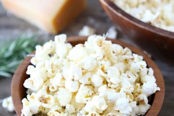 Garlic Rosemary Parmesan Popcorn