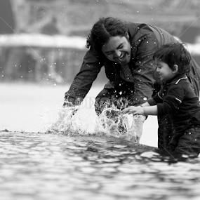 when life smiles with you by Vineet Singh - People Family