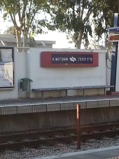 K.Motzkin Train Station
