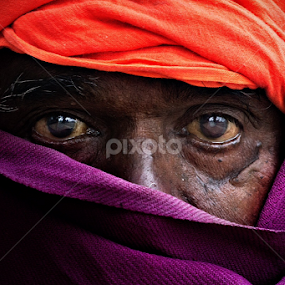 Dark by Alessandro Bergamini - People Portraits of Men