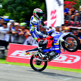 stand wheeli for glory #75 Reza Phalevi by Devid Panjaitan - Sports & Fitness Motorsports