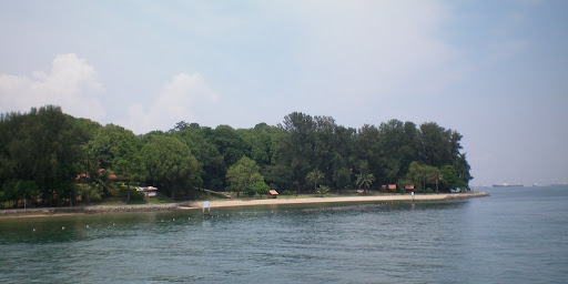 St John's Island avec Marina Bay en fond