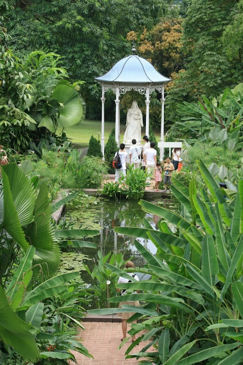 La Statue et son lieu de garde