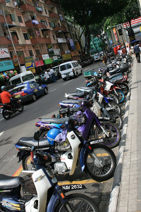 Rue dasn Little India et motos