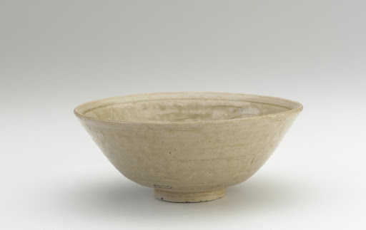 Bowl with incised decoration