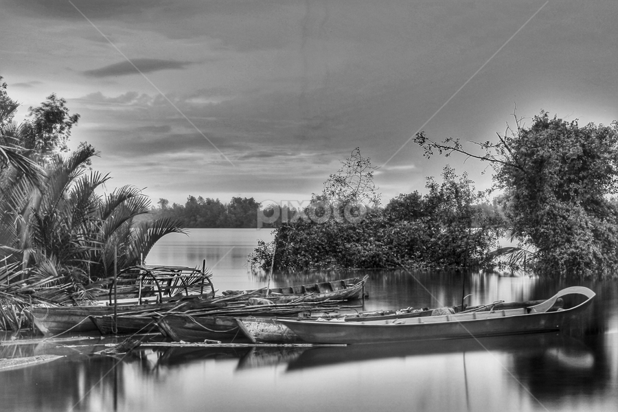 Back to basic by Mohammad Bujang - Black & White Landscapes