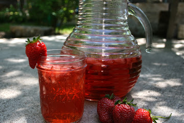 Strawberry Mint Sparkler