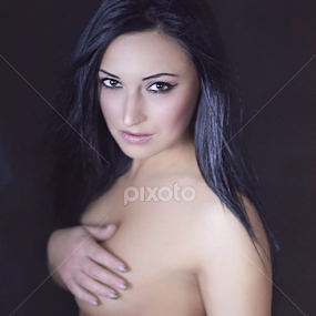 Toma by Iwona Kwiatkowska - People Portraits of Women