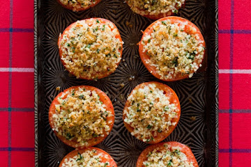 Herb and Panko Crusted Baked Tomatoes