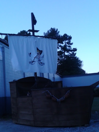 Ricky Joy Pirate Ship