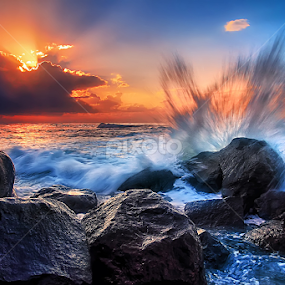 blasting sunrise by Raung Binaia - Landscapes Waterscapes