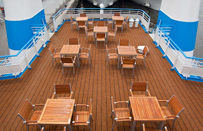 Guests can dine on deck during their cruise on Russia's waterways during their Scenic Tsar sailing. 
