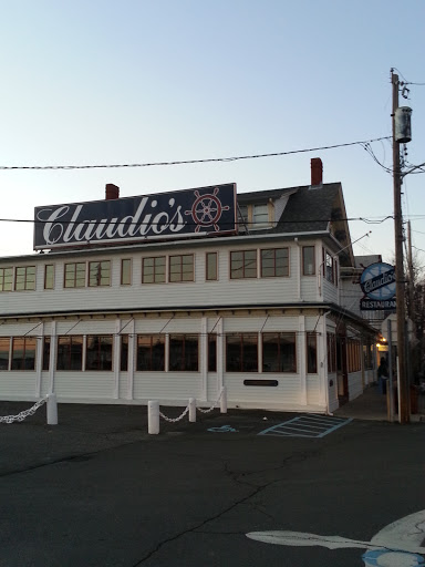 Claudios Restaurant 