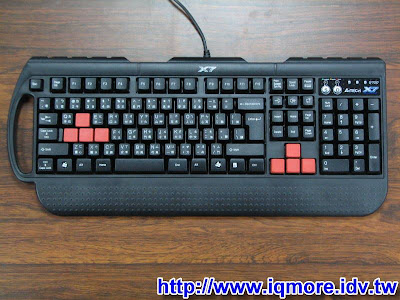 雙飛燕(A4tech) X7 電競薄膜鍵盤G-700 評測 - 老貓測3C