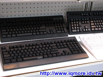 Computex 2008: Strong Man笙春 (鍵盤介紹) - 老貓測3C