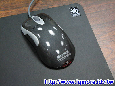 SteelSeries SX 鋁製鼠墊介紹 - 老貓測3C