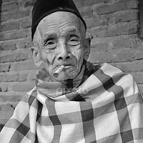 by Dwi Nurcahyo - Black & White Portraits & People