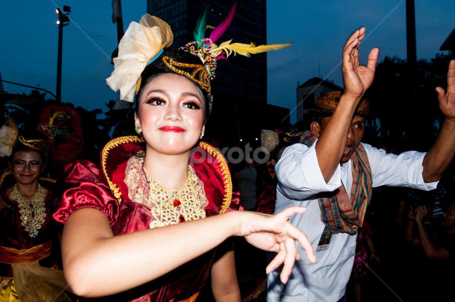 Betawi dancers  by Dodik Putro - People Musicians & Entertainers