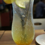 Nooice 工業風餐酒館