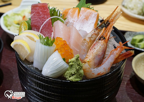 板橋新埔站美食．御馳走(三猿廣場)