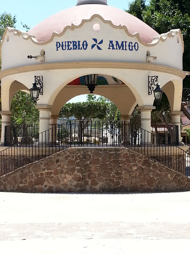 Kiosko Pueblo Amigo