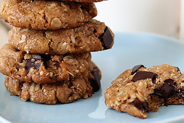 Chocolate Chip Almond Butter Oatmeal Cookies