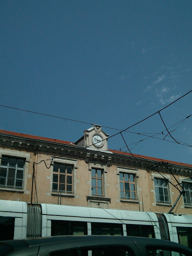 Horloge Centre Berthelot