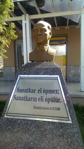 TESK Atatürk Büstü