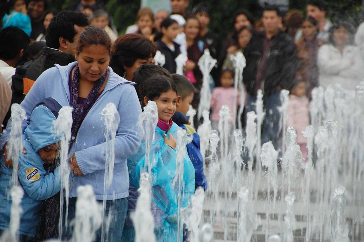 water-fountain-Lima-Peru - Locals surround a water sculpture in Lima, Peru. 