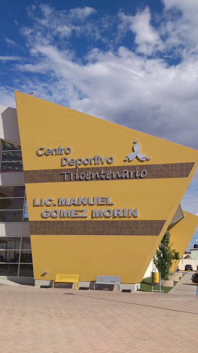 Centro Deportivo Tricentenario