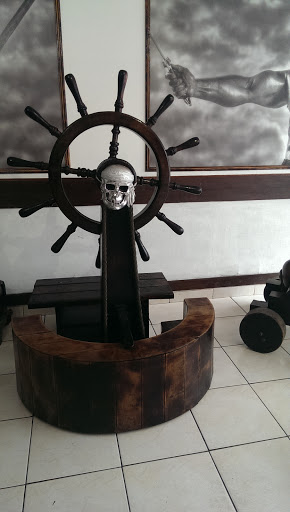 Timón Pirata