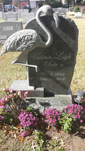Art at Burial Site Of Victoria Leigh Soto