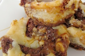Mini Snickers Caramel Cheesecakes Recipe
