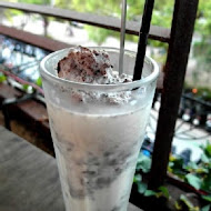 ORANGE看電車咖啡館