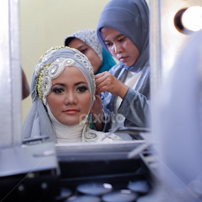 make up by Klo Mocil - Wedding Getting Ready