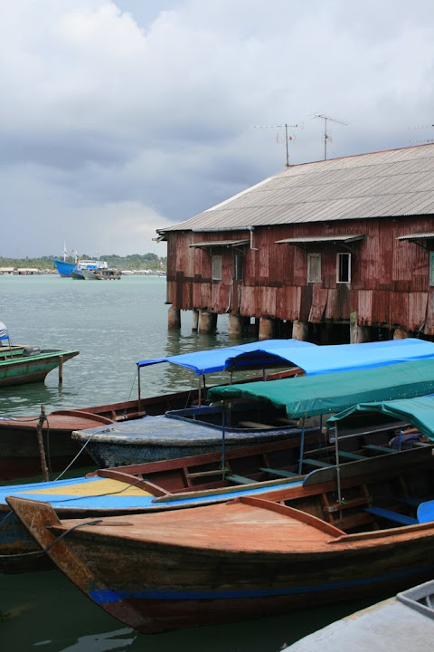 Au Port de Tanjung Pinang